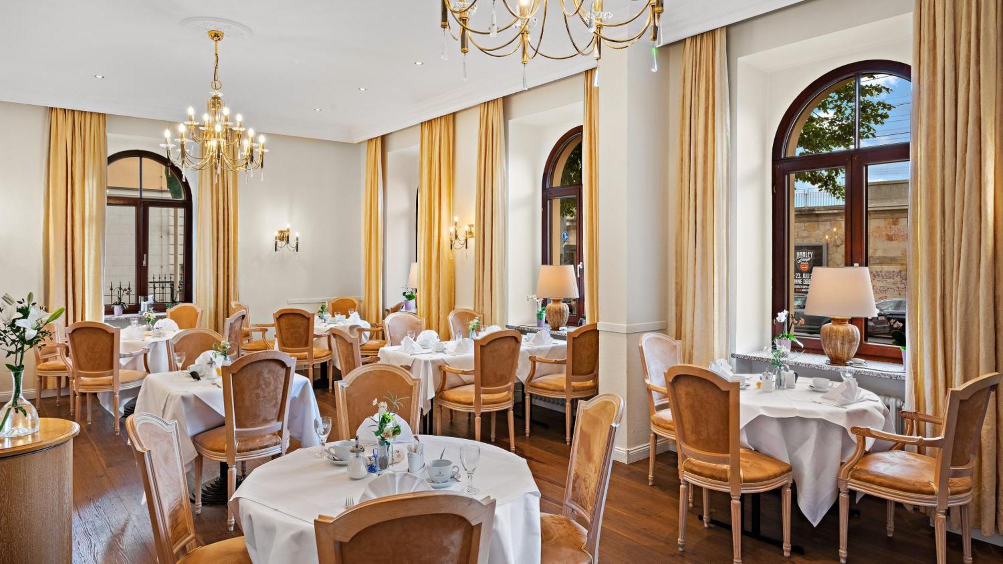 Hotel Bayerischer Hof Dresden Exterior foto