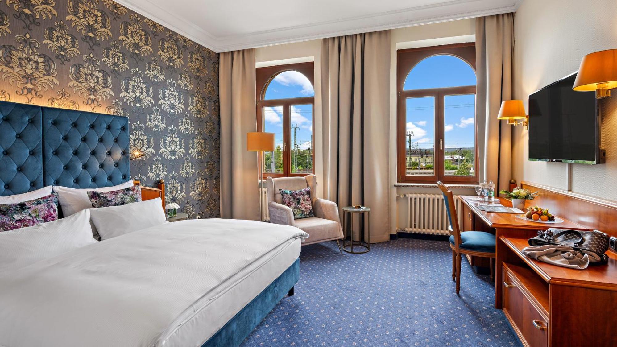 Hotel Bayerischer Hof Dresden Exterior foto